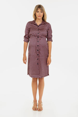 Satynowa sukienka-koszula ciążowa i do karmienia we wzór