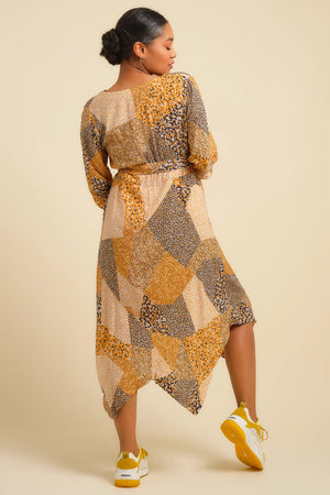 Asymetryczna sukienka ciążowa i do karmienia z wzorem