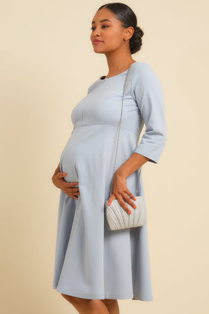 Wieczorowa sukienka ciążowa i do karmienia – jasnoniebieska