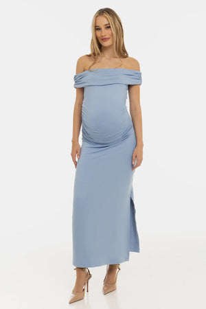 Elegancka sukienka ciążowa z marszczeniami – jasnoniebieska
