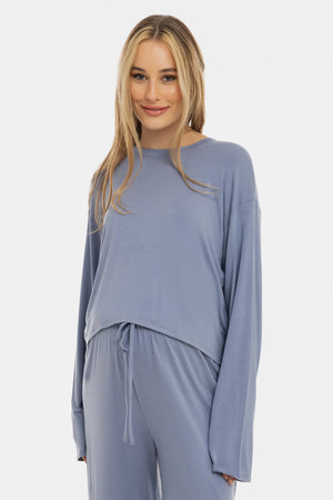 Miękki crop top ciążowy z długim rękawem z modalu – pastelowy niebieski