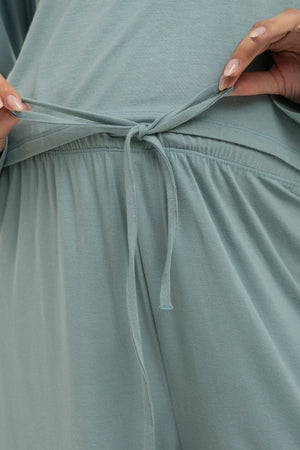 Miękkie ciążowe spodnie z modalu, rozszerzane – szałwia