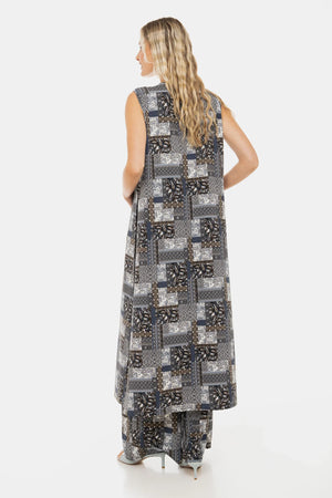 Plażowy ciążowy kaftan z geometrycznym wzorem