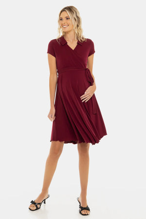 Zwiewna sukienka ciążowa i do karmienia kopertowa – bordowa