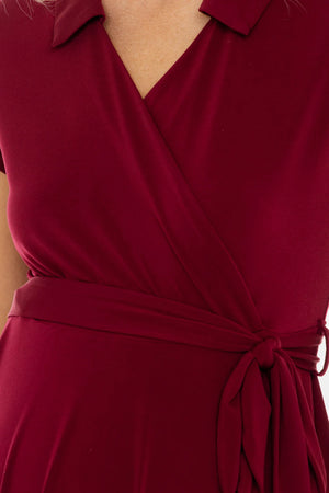 Zwiewna sukienka ciążowa i do karmienia kopertowa – bordowa
