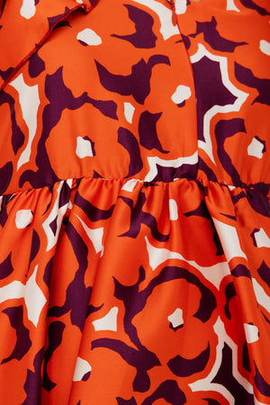 Zwiewna satynowa sukienka ciążowa i do karmienia