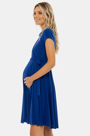 Zwiewna sukienka ciążowa i do karmienia kopertowa – niebieska