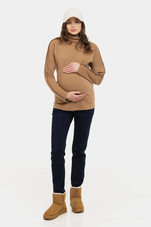 Sweter dzianinowy ciążowy z dekoracyjnym szwem - beżowy