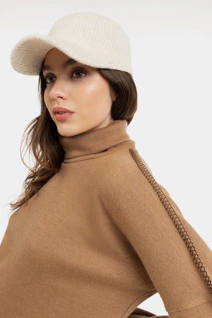 Sweter dzianinowy ciążowy z dekoracyjnym szwem - beżowy