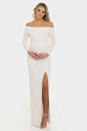 Długa ślubna sukienka z odkrytymi ramionami - ekri