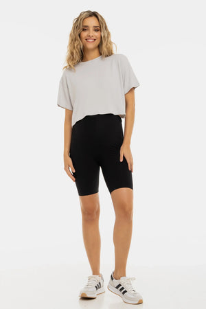 Krótkie legginsy ciążowe z marszczeniami – czarne