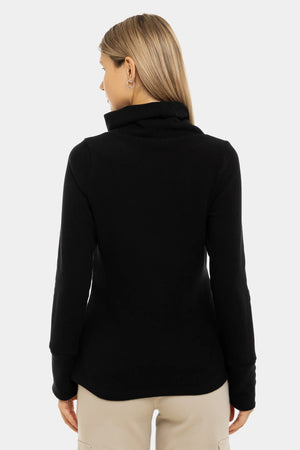 Czarny bawełniany sweter ciążowy i do karmienia z golfem.