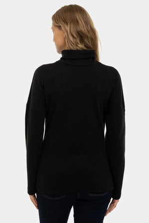 Sweter dzianinowy ciążowy z dekoracyjnym szwem - czarny