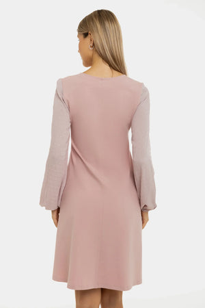 Sukienka ciążowa i do karmienia z elementami w kropki – pudrowy róż