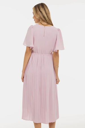Plisowana elegancka sukienka ciążowa – jasnoróżowa