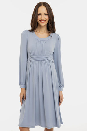 Elegancka sukienka ciążowa z marszczeniami - pastelowy błękit