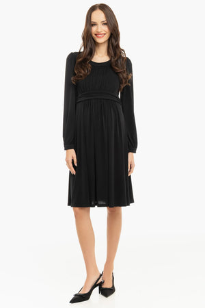 Elegancka sukienka ciążowa z marszczeniami - czarna