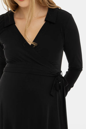 Zwiewna sukienka ciążowa i do karmienia z kopertowym przodem – czarna