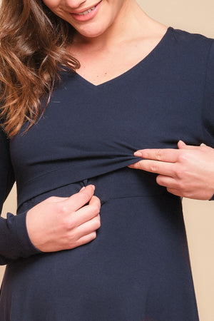 Rozkloszowana bawełniana sukienka ciążowa i do karmienia – granatowa