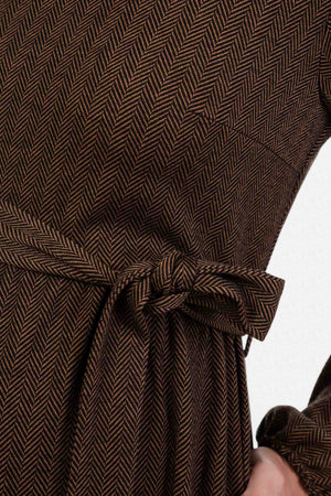 Elegancka długa sukienka ciążowa