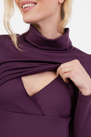 Rozkloszowana sukienka ciążowa i do karmienia z golfem - bordowa