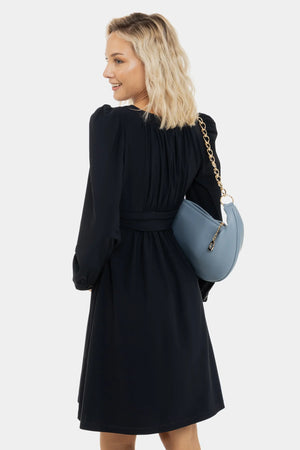 Sukienka ciążowa z marszczeniami w ciemnoniebieskim kolorze