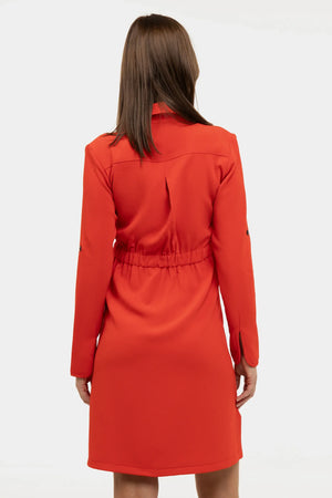Sukienka koszulowa ciążowa i do karmienia z fakturowanego materiału – czerwonaszara