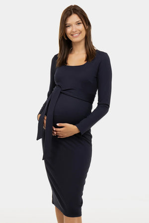 Granatowa elegancka sukienka ciążowa z szerokim paskiem