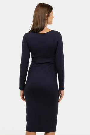 Granatowa elegancka sukienka ciążowa z szerokim paskiem