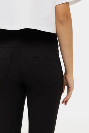 Dopasowane czarne ciążowe spodnie z elastycznej tkaniny