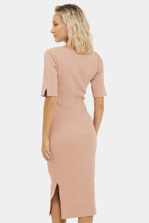 Bawełniana prążkowana sukienka ciążowa i do karmienia – pudrowy róż