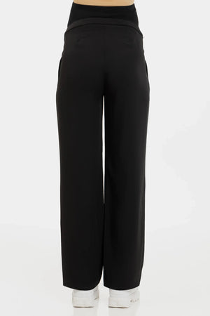 Rozkloszowane elastyczne spodnie ciążowe z zakładkami – czarne